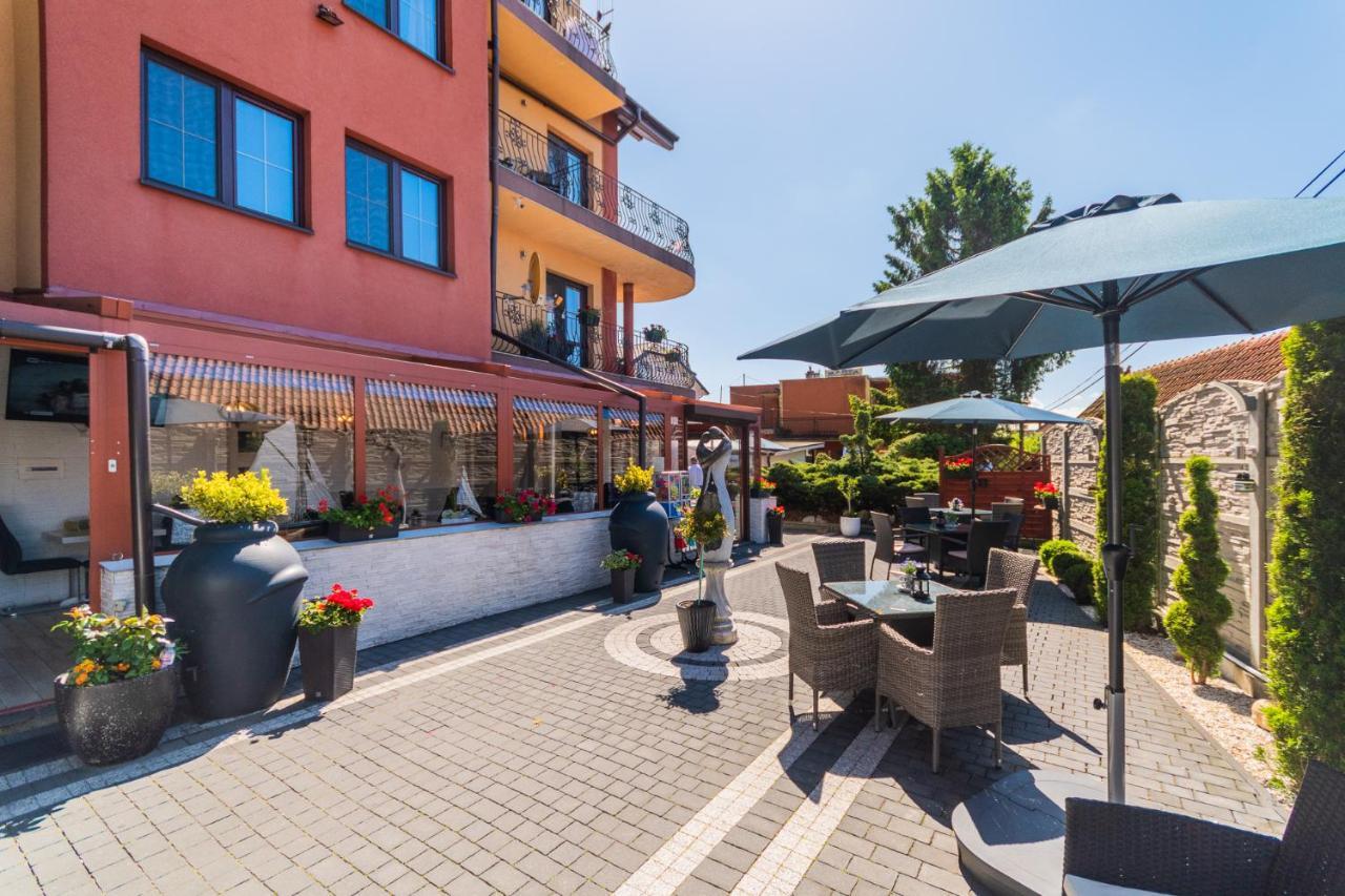 Monika II Acomodação com café da manhã Krynica Morska Exterior foto
